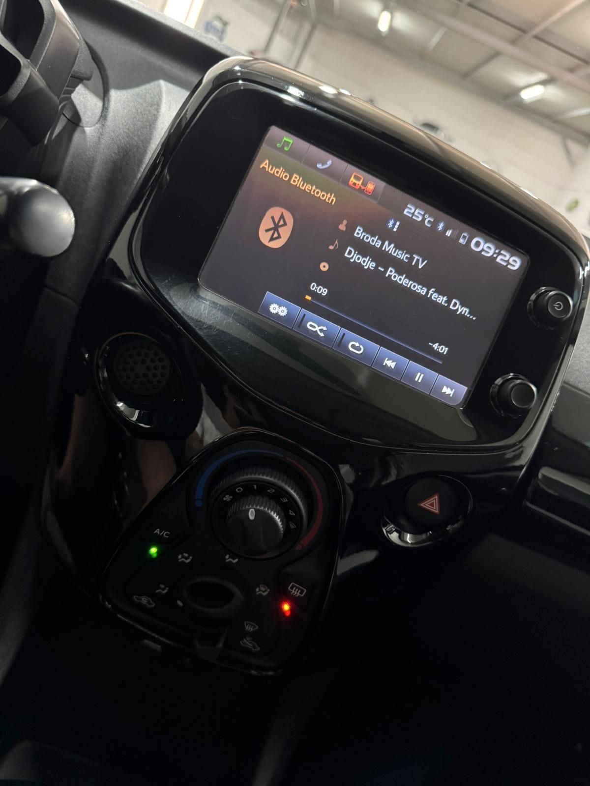 Peugeot 108 VTi 68 5 porte Allure TOP!