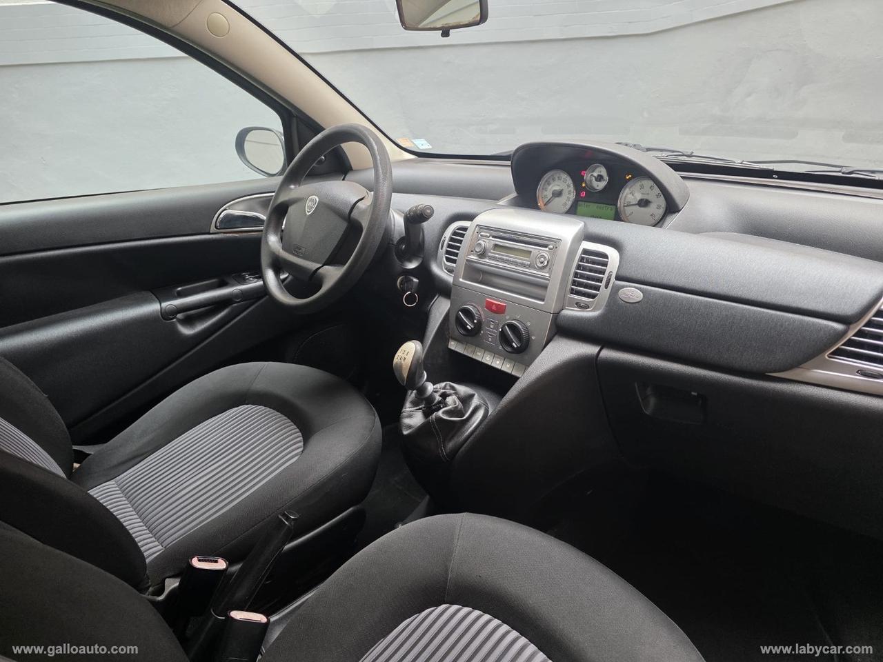 LANCIA Ypsilon 1.2 Platino