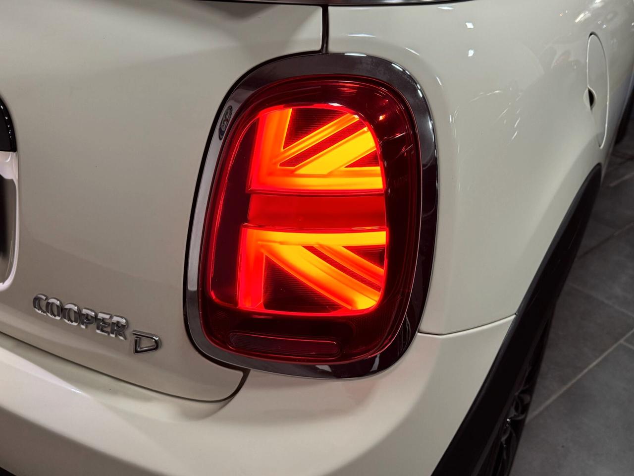 Mini 1.5 Cooper D Boost Cabrio Stop BANDIERA LED Per NEOPATENTATI