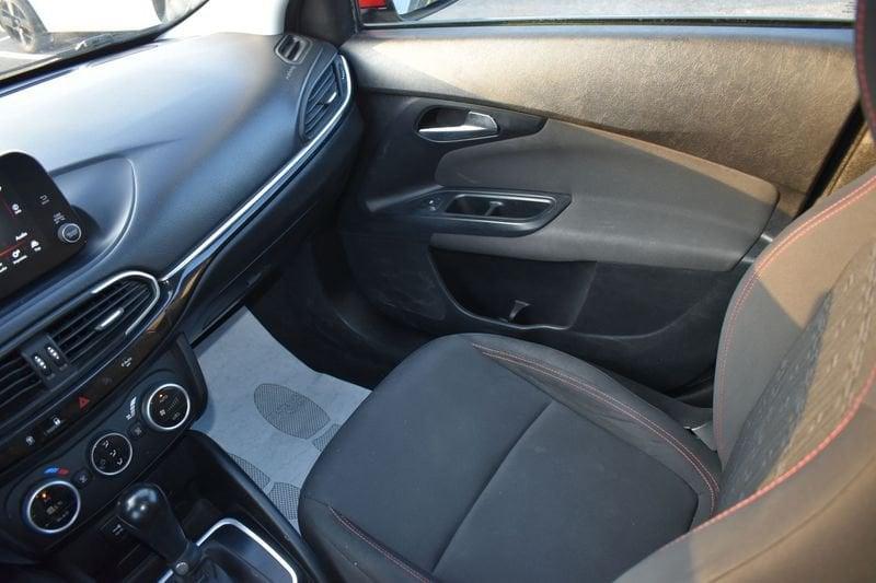 FIAT Tipo Cross 1.5 T4 130cv Hybrid DCT Cross