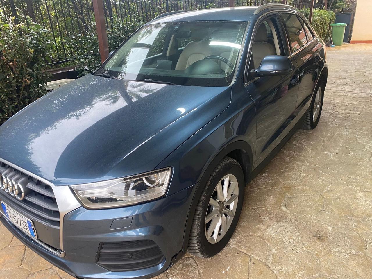 Audi Q3 AUDI Q3 2.0TDI 150 cv BUSINESS