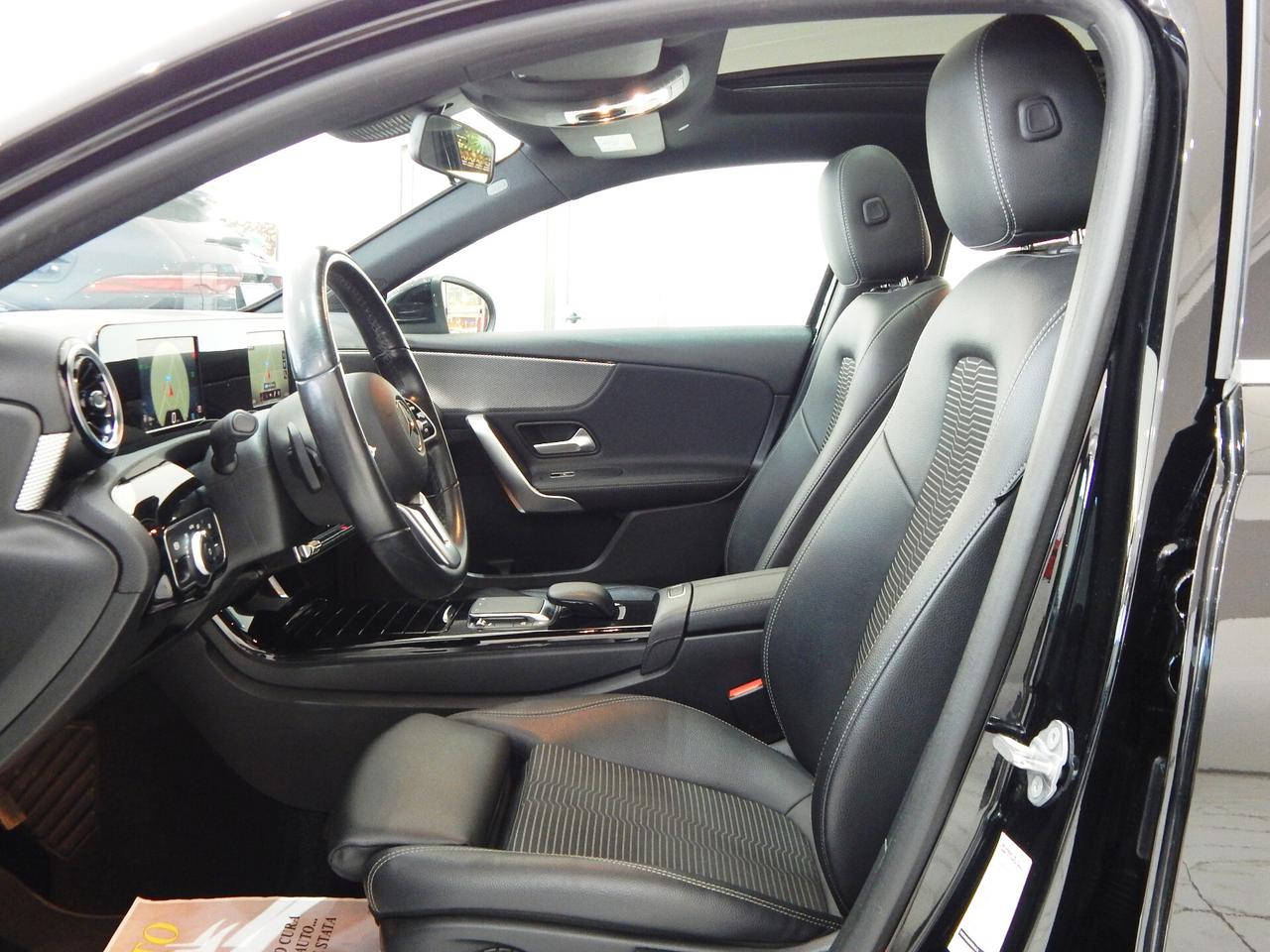 Mercedes-Benz A 180 d Sport Aut. TETTO-NAVI-PELLE-LED-XENON-KAMERA