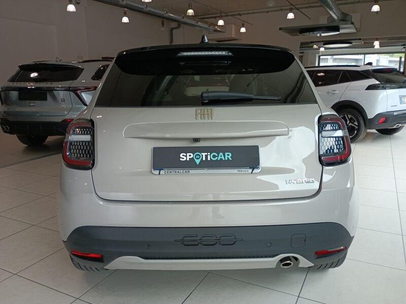 FIAT 600 1.2 Hybrid 110cv La Prima