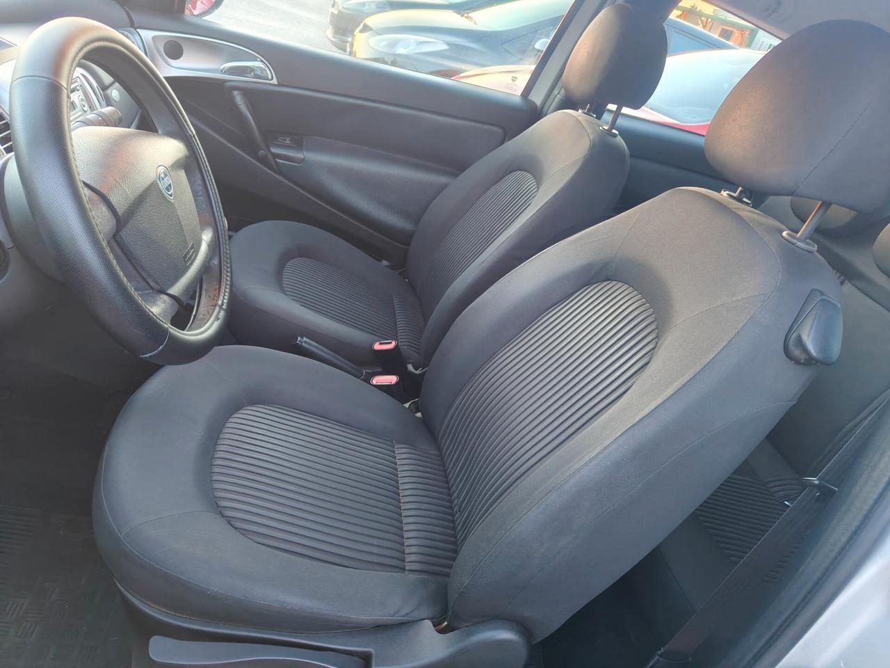 Lancia Ypsilon 1.2 New Oro GPL