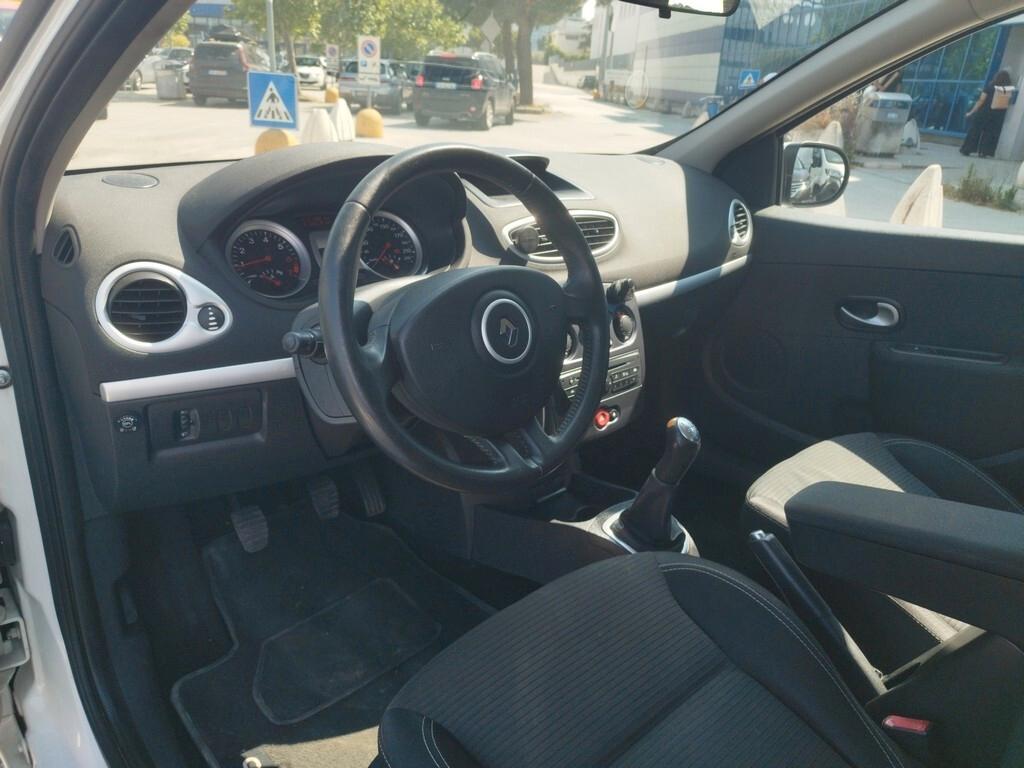 Renault Clio 1.2 16V 5 porte GPL Dynamique