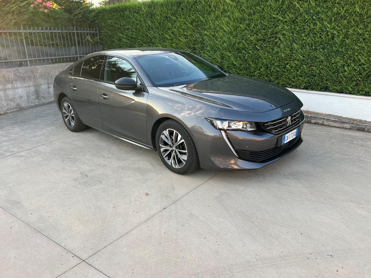 Peugeot 508 Plug-in Hybrid 225 e-EAT8 Allure