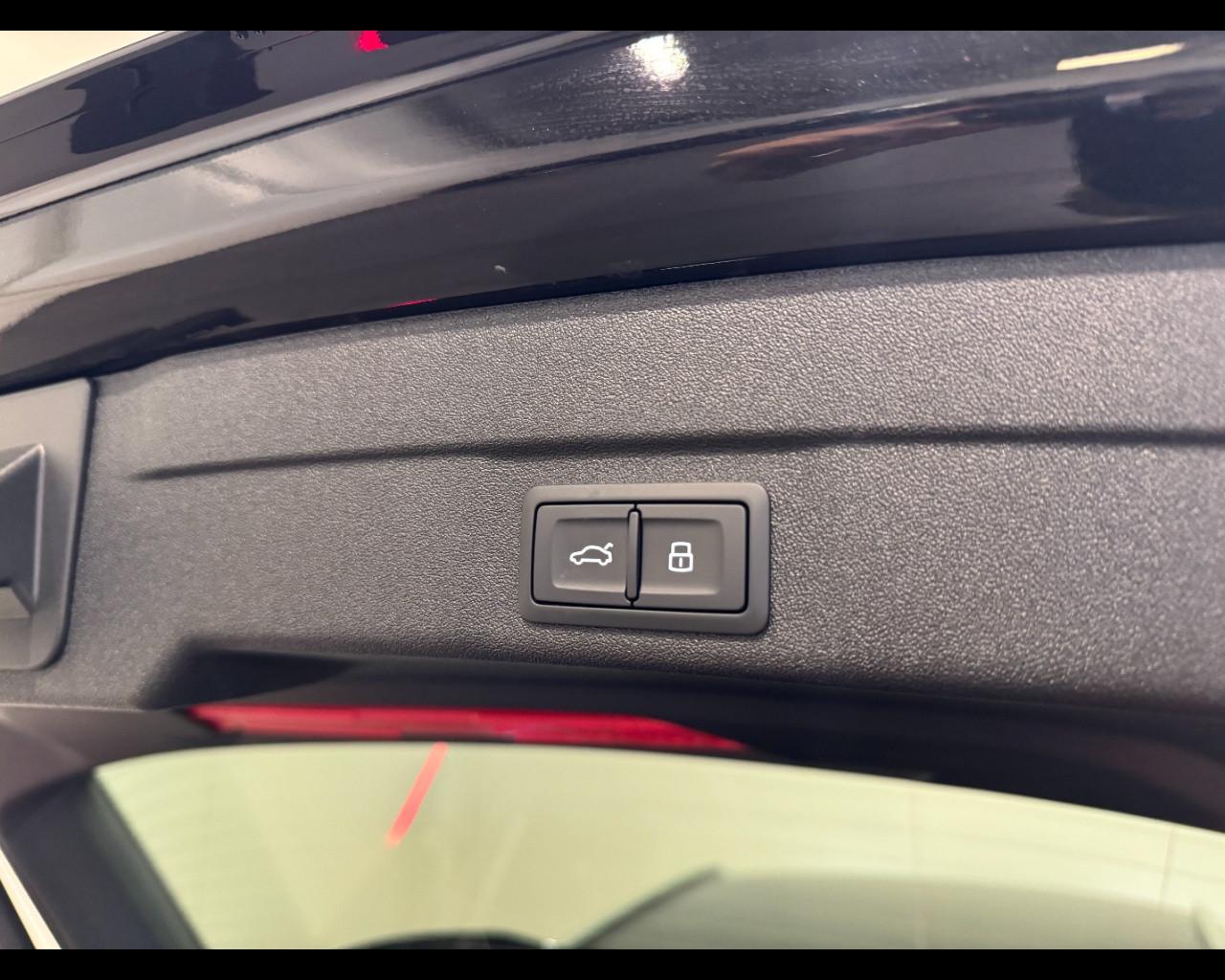 AUDI A5 AVANT TFSI S-TRONIC S LINE