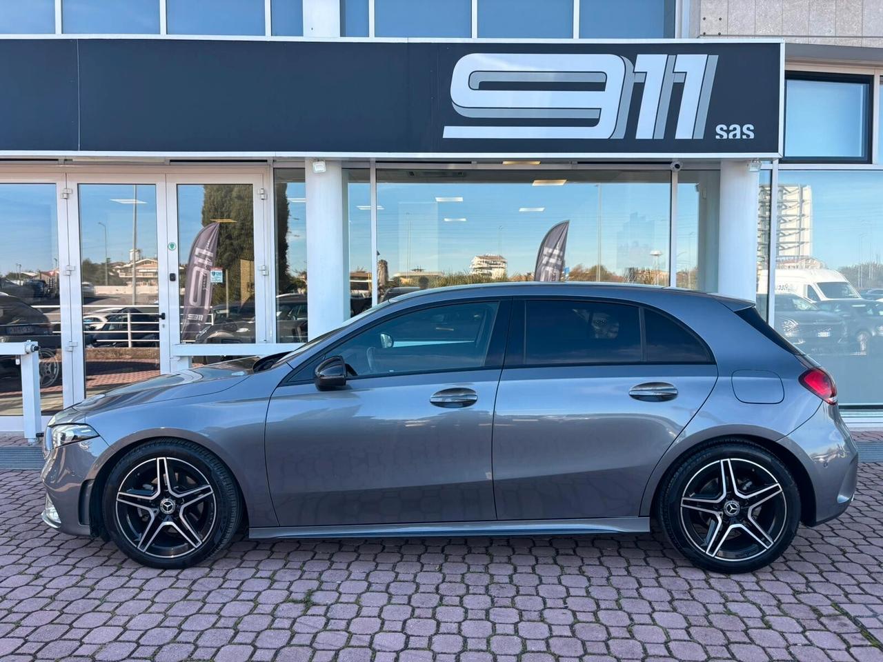 Mercedes-benz A 180 d Premium AMG Line Night