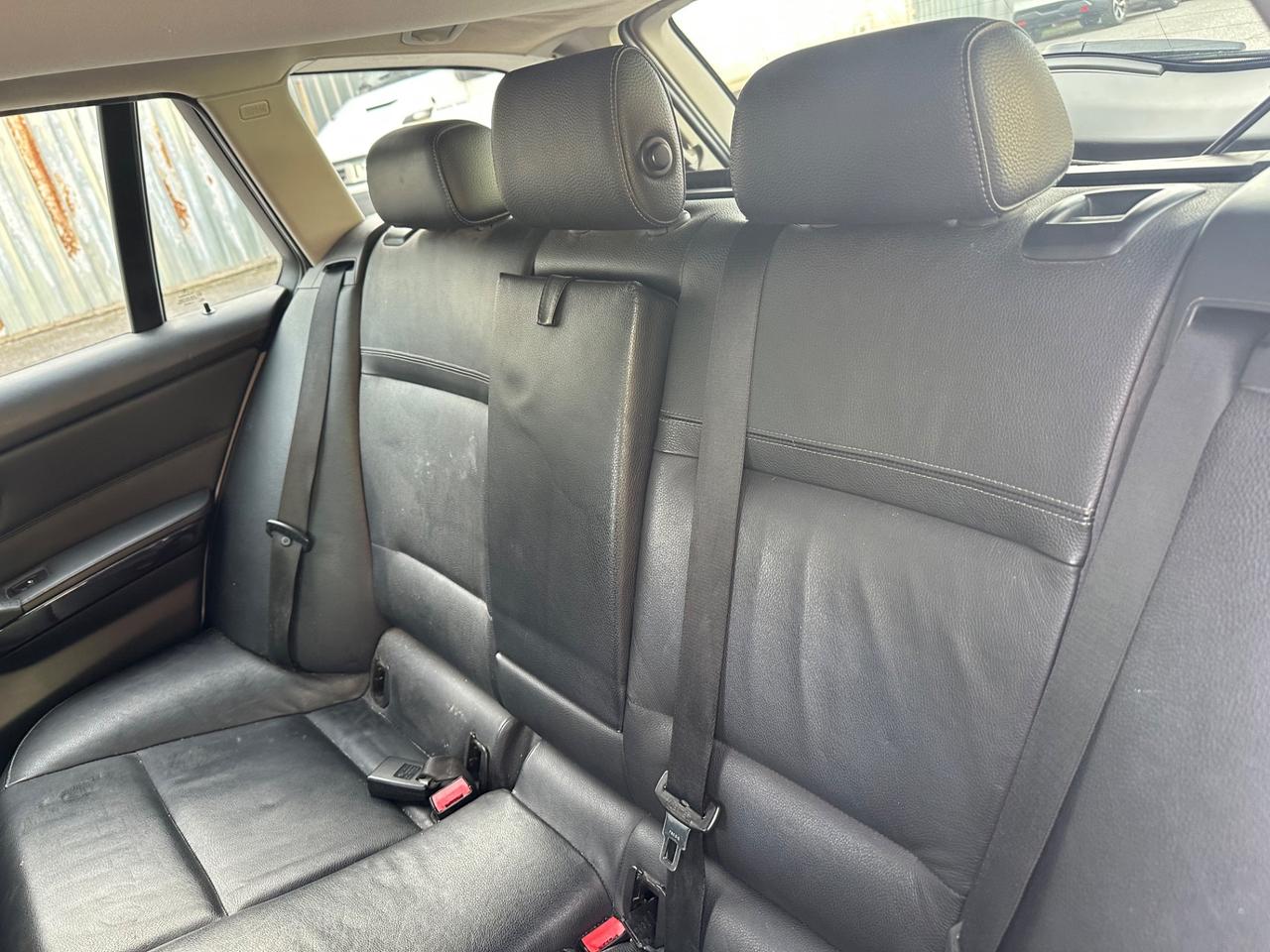 Bmw 318d 2.0 143CV cat Touring Attiva KM CERTIFICATI