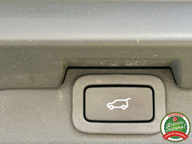 LAND ROVER Discovery 2.0 SD4 240CV SE *7 POSTI*
