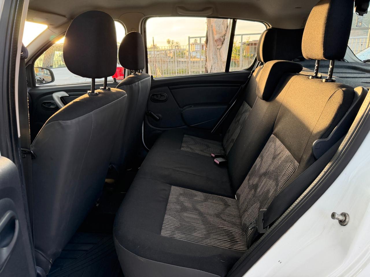 DACIA SANDERO ANNO 2012 1.2 BENZINA/GPL 75 CV