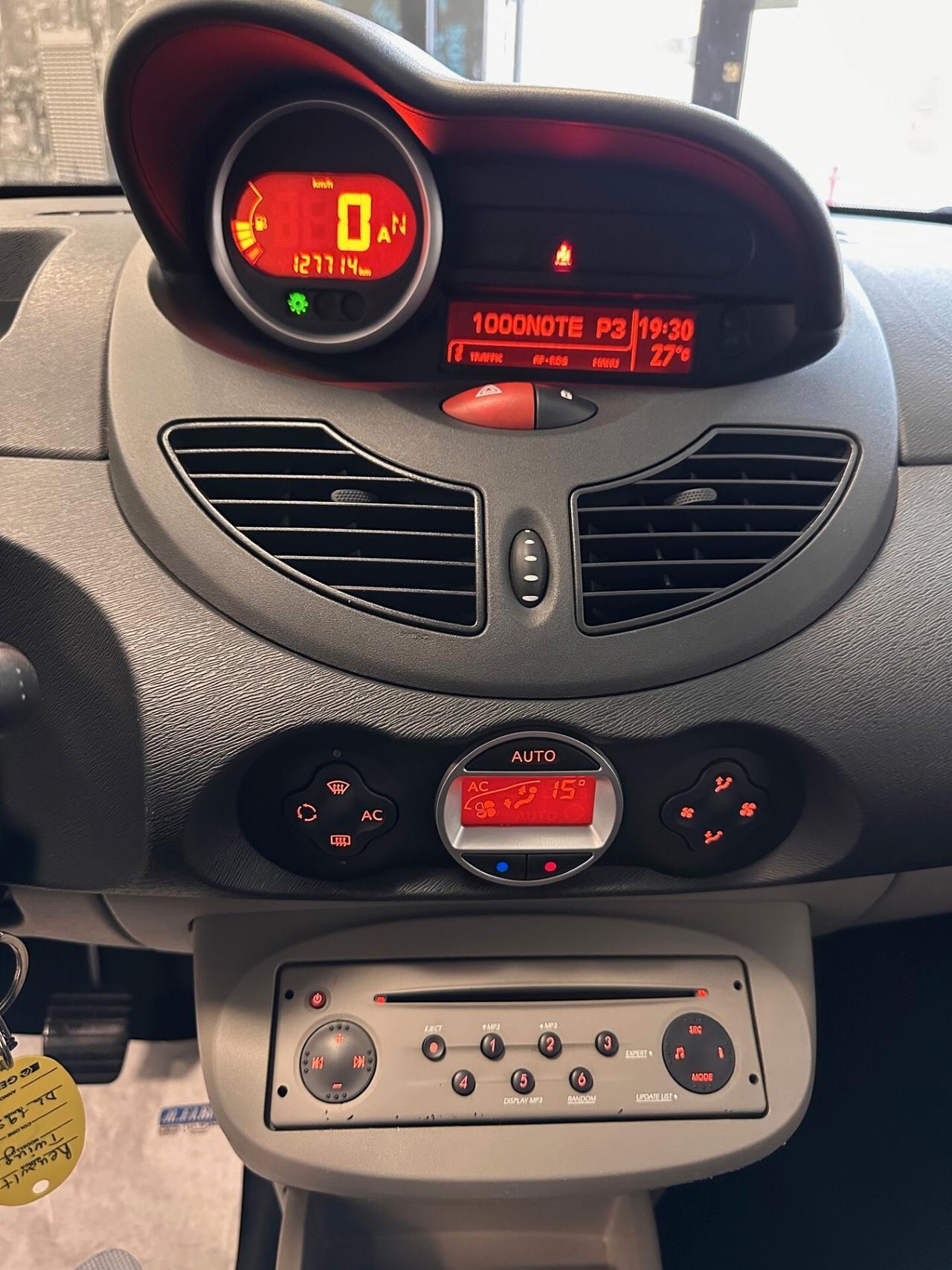 RENAULT TWINGO 1.2 BENZINA AUTOMATICA