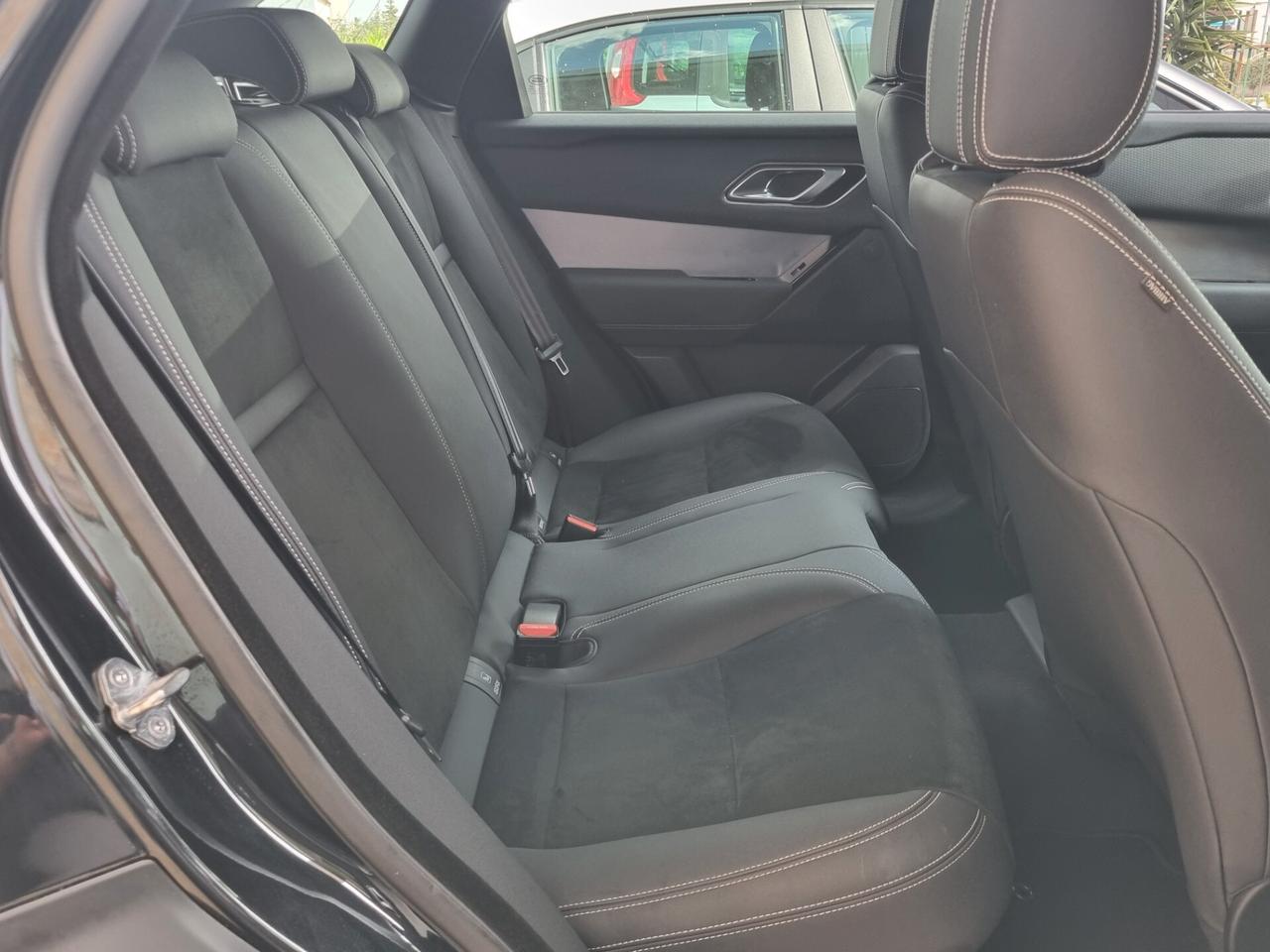 Land Rover Range Velar 2.0D I4 204 CV R-Dynamic