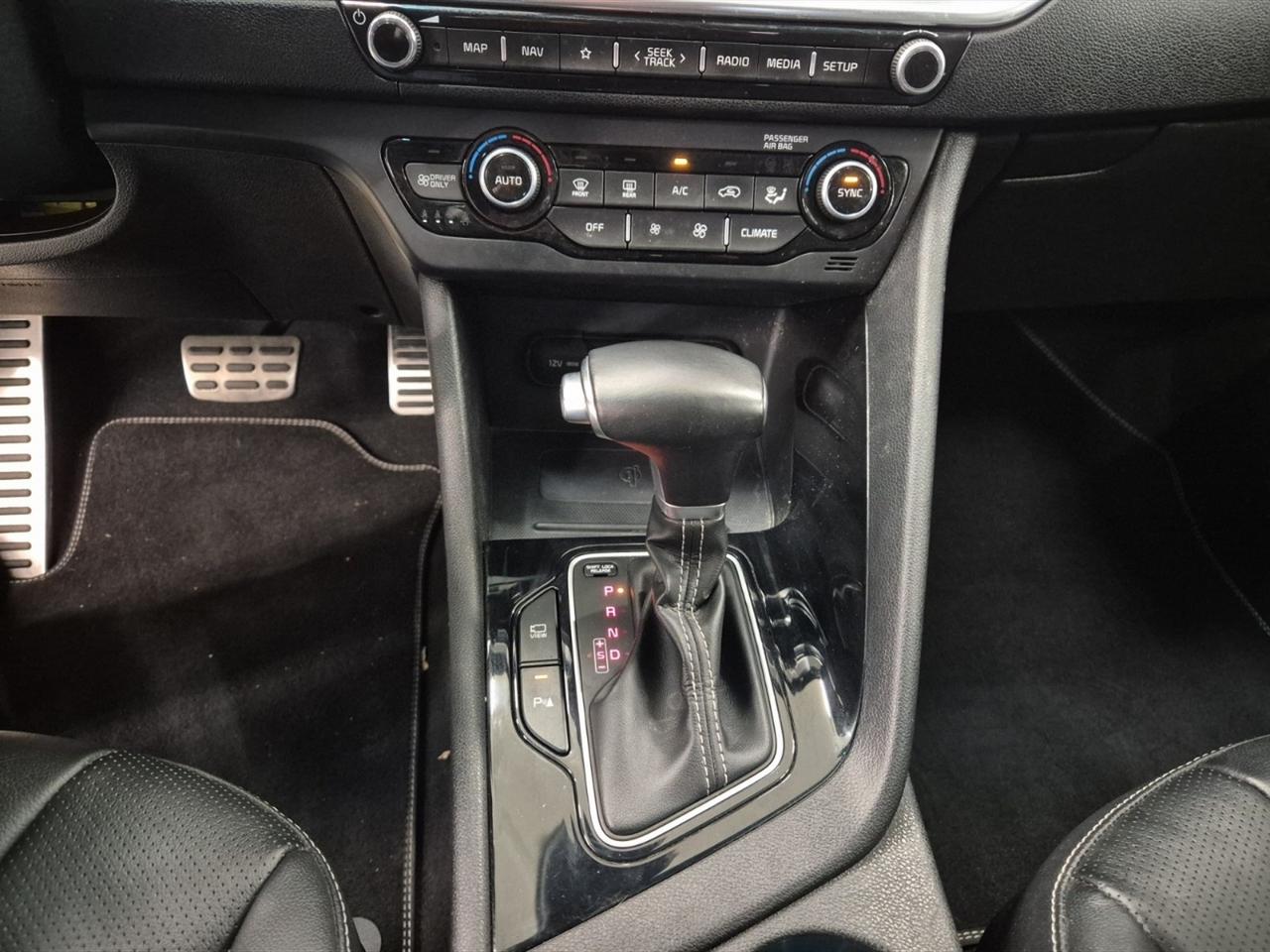 Kia Niro 1.6 gdi hev evolution s/lounge pack dct