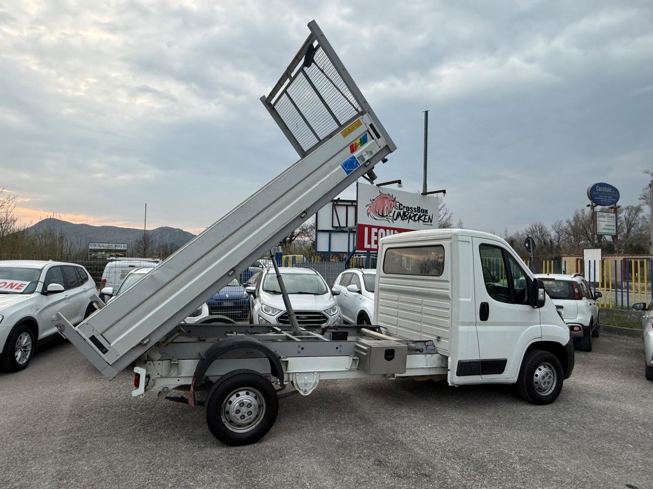 Peugeot boxer ribaltabile anno 2018 km 120 mila