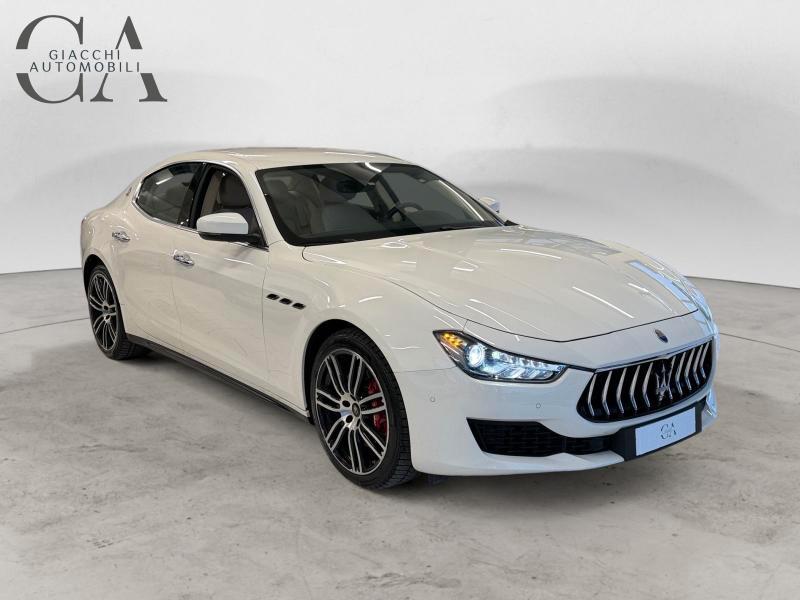 Maserati Ghibli 3.0 V6 250cv auto