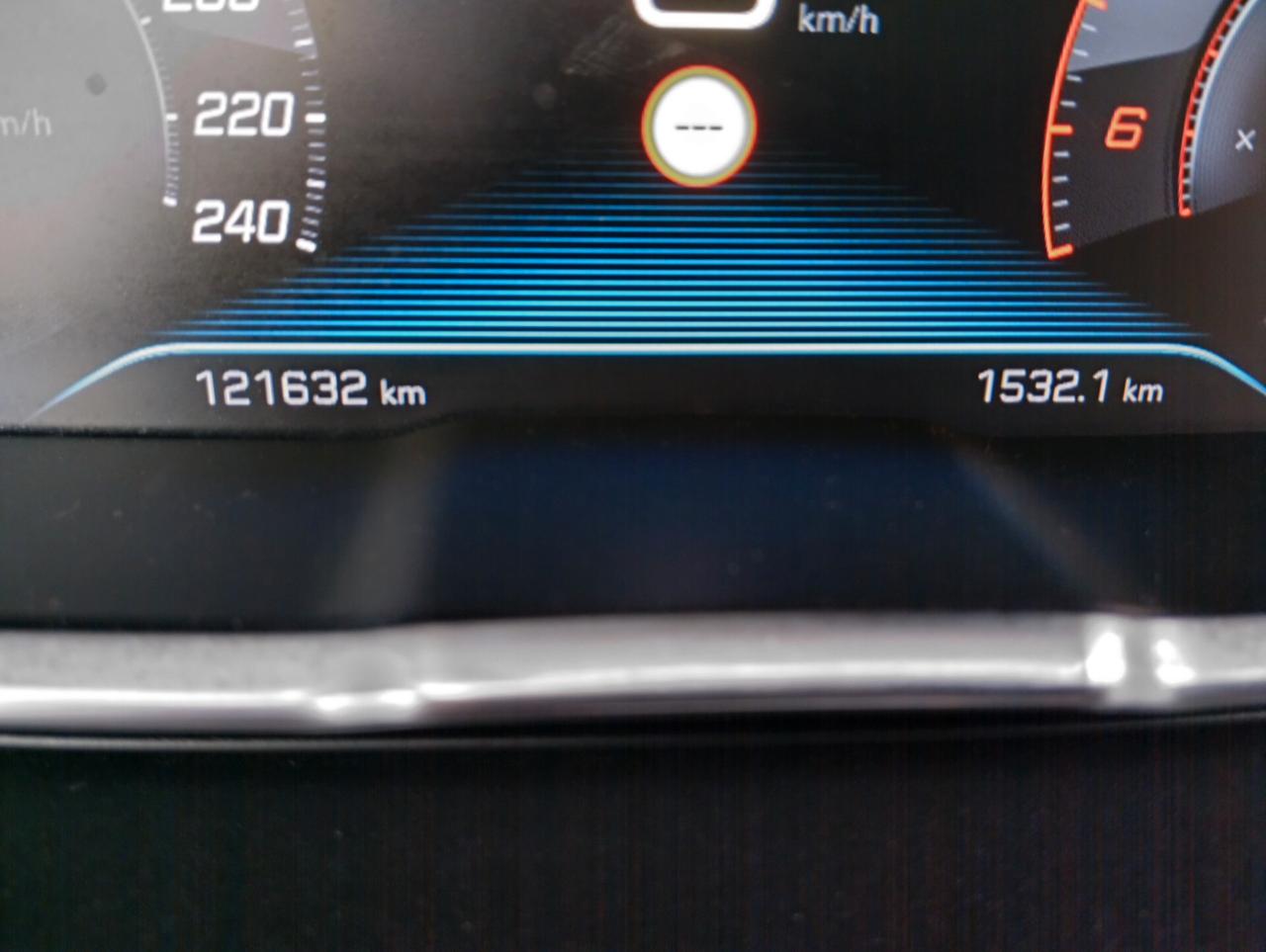 Peugeot 3008 BlueHDi 130 S&S EAT8 Allure