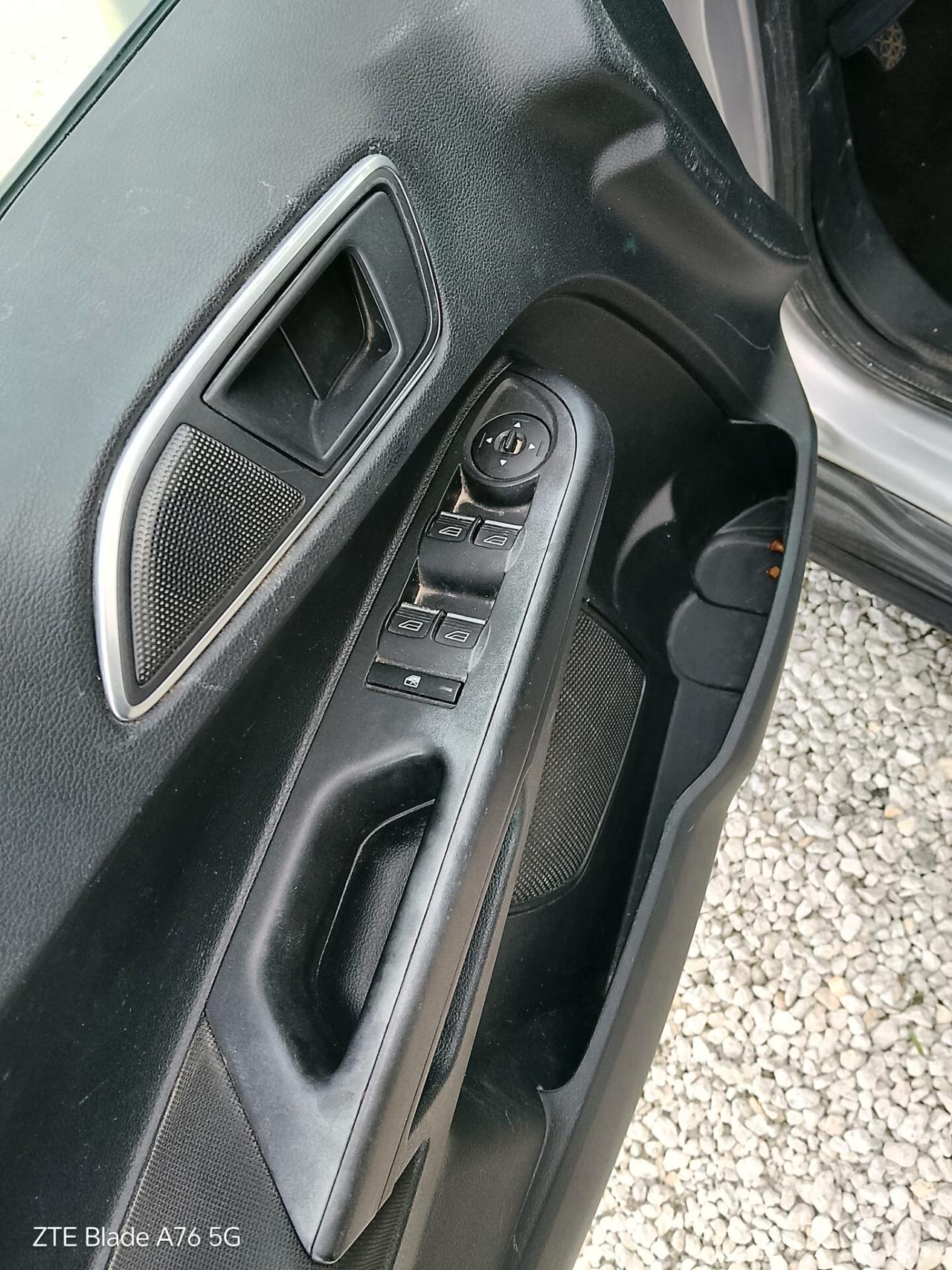 Ford B-Max 1.5 TDCi 75 CV Titanium