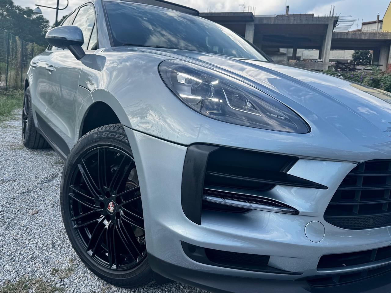 Porsche Macan 2.0 245cv Tetto apribile/Garanzia/Permute