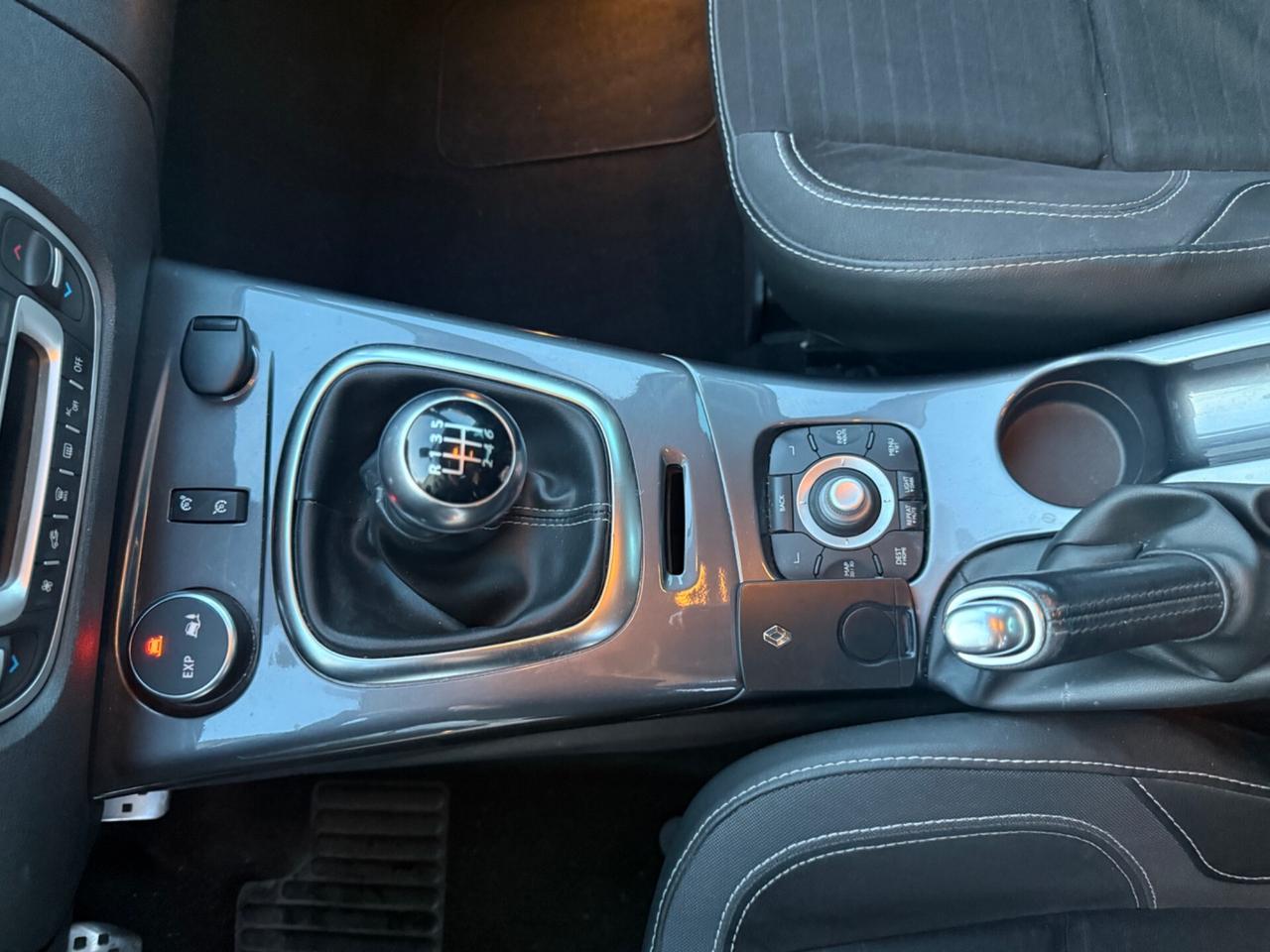 Renault Scenic Scénic XMod 1.5 dCi 110CV Start&Stop Energy CROSS