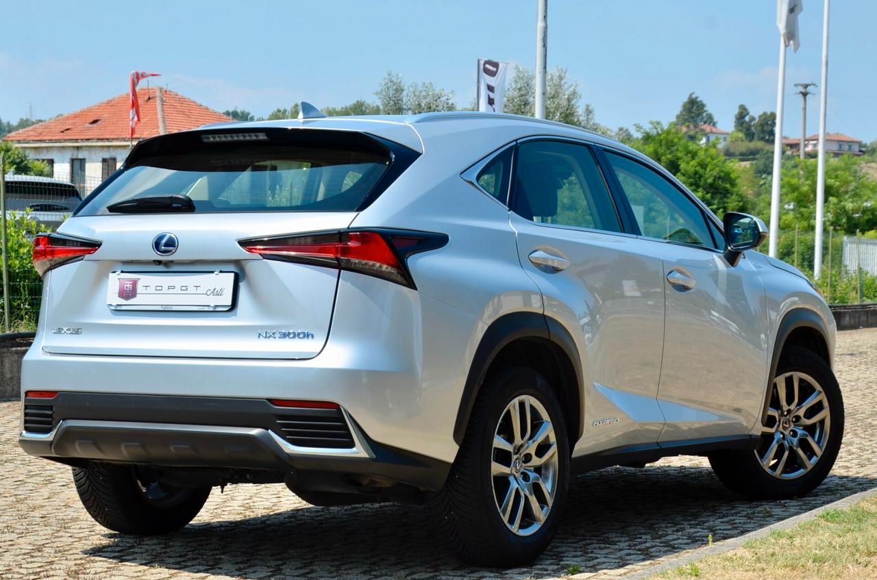 LEXUS NX 300h 2.5 BUSINESS 2WD 197cv CVT, EURO 6C, UFF ITALIANA, SERVICE LEXUS, FARI LED, NAVI, RETROCAMERA, PERMUTE
