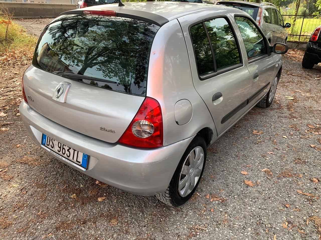 Renault Clio Storia 1.2 5 porte GPL Confort