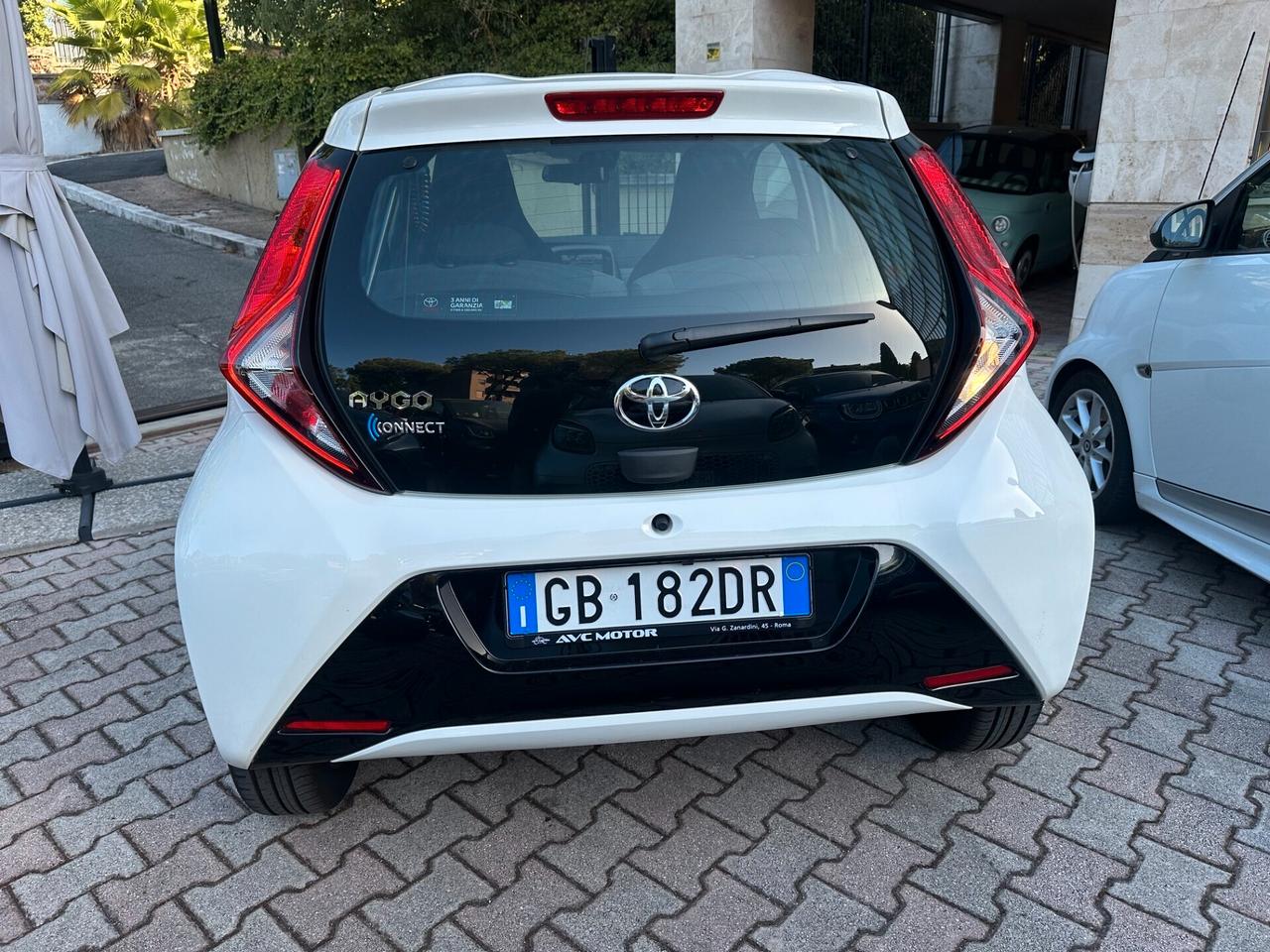 Toyota Aygo Connect 1.0 5p. X-play 06/20 KM.2930