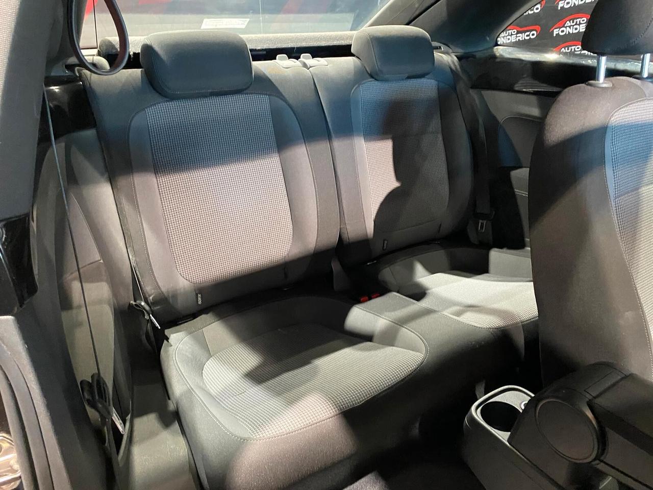 Volkswagen Maggiolino 1.6 Diesel - 2012