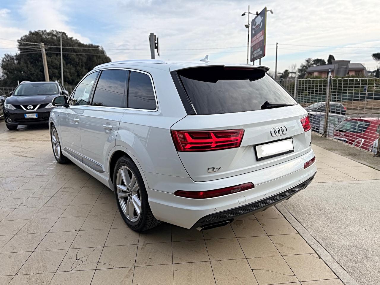 Audi Q7 3.0 TDI 272 CV quattro tiptronic Business Plus Garanzia 12 Mesi