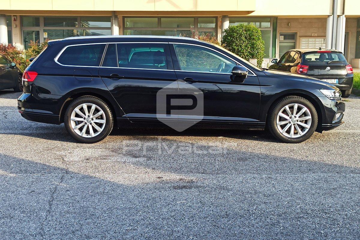 VOLKSWAGEN Passat Variant 2.0 TDI SCR EVO DSG Business