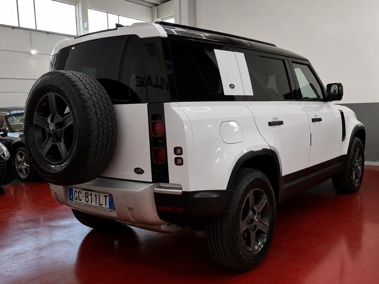 Land Rover Defender 110 3.0D I6 250 CV AWD Auto X-Dynamic HSE