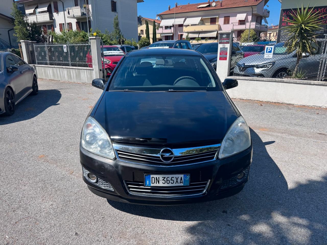 Opel Astra 1.4 16V Twinport 5 porte Enjoy