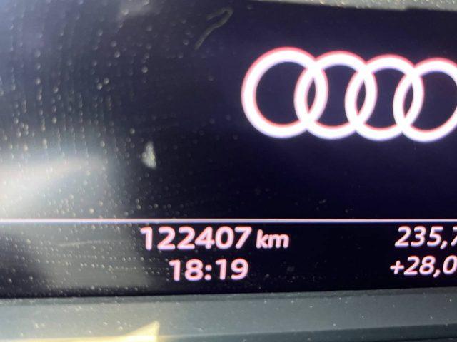 AUDI Q3 2.0 TDI 150 CV Business