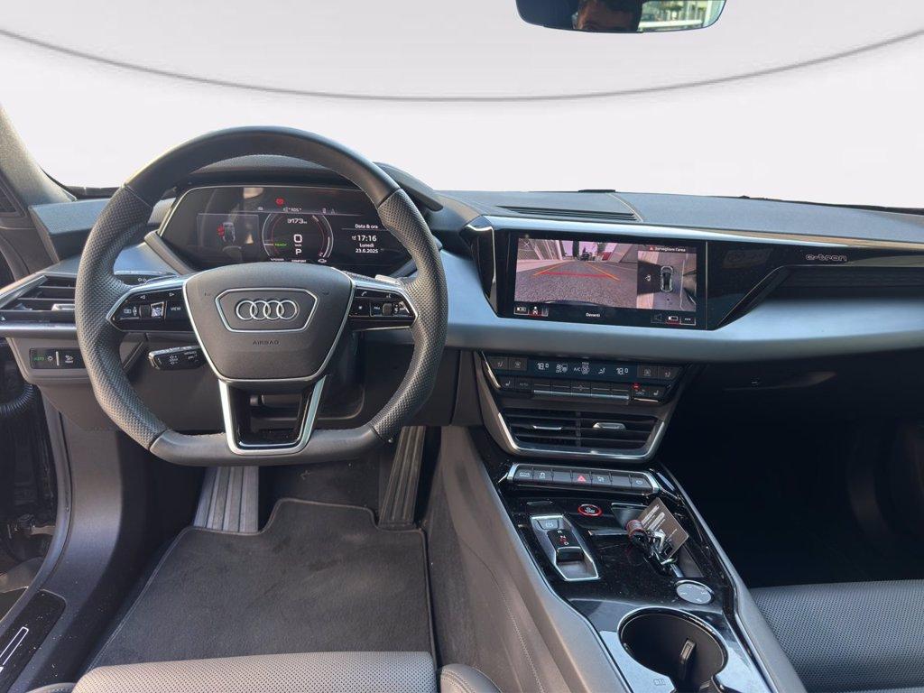AUDI E-tron gt quattro del 2022