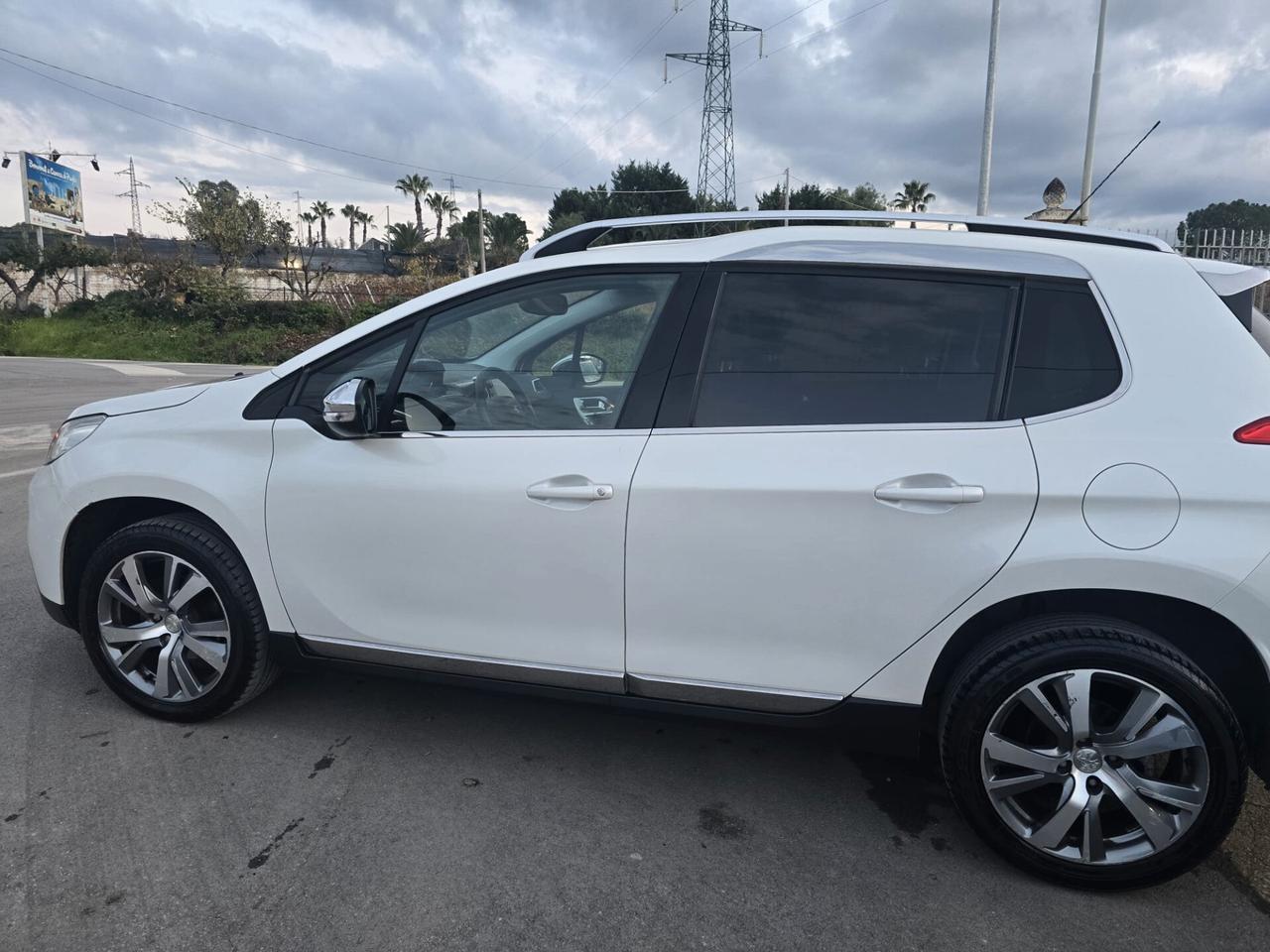 Peugeot 2008 BlueHDi 100 Allure