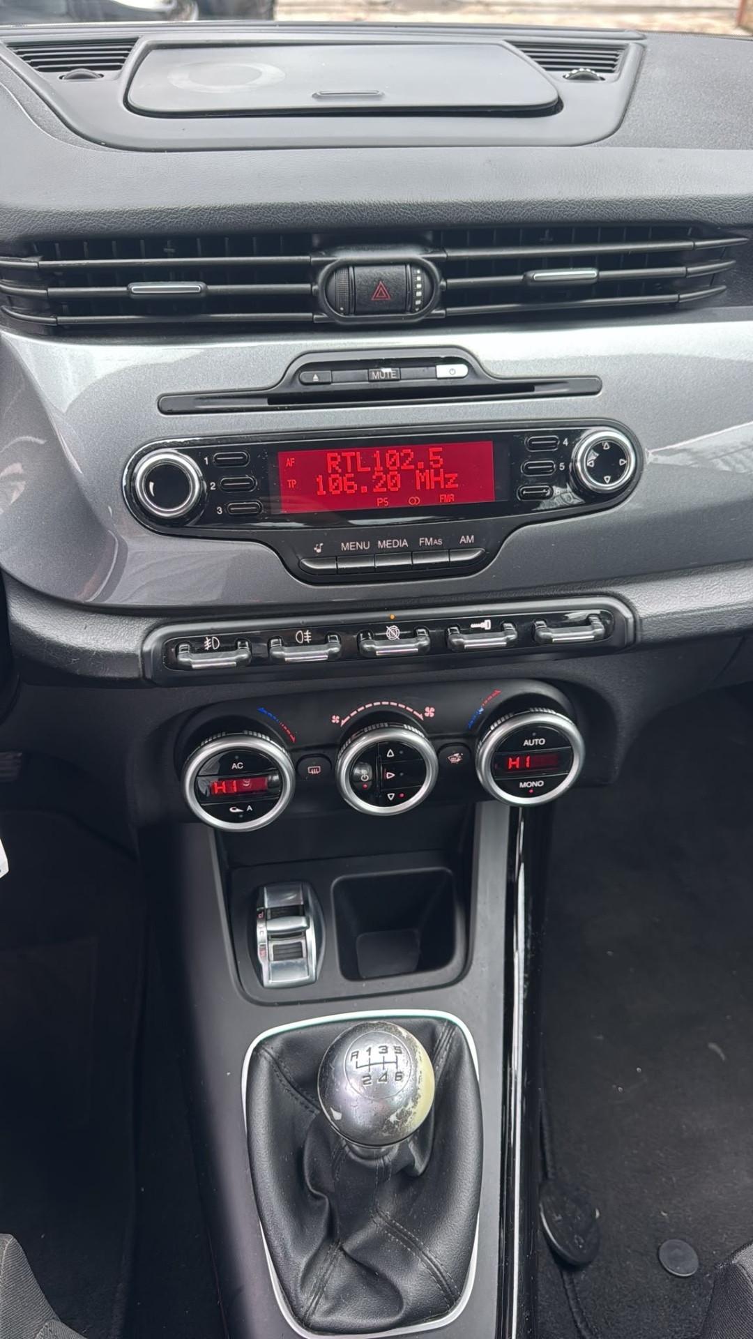 Alfa Romeo Giulietta 1.6 JTDm-2 105 CV Distinctive