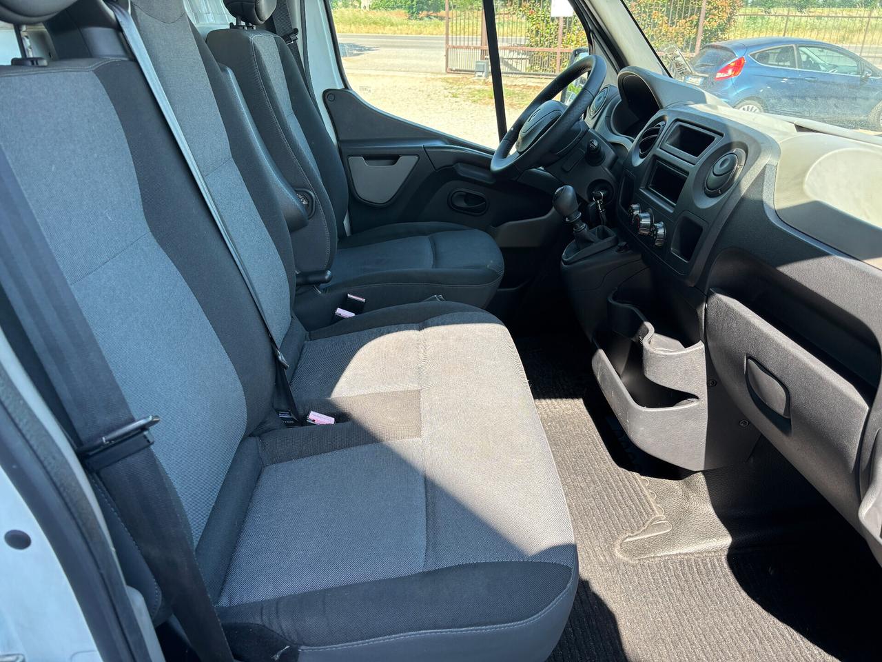 Renault Master 2.3 dCi 74KW 101CV H2 L2