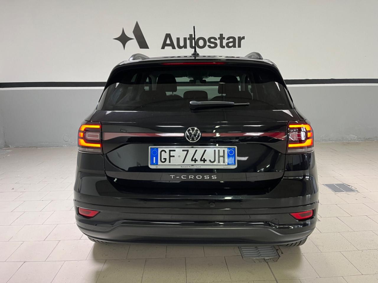 Volkswagen T-Cross 1.0 TSI 95cv R-line