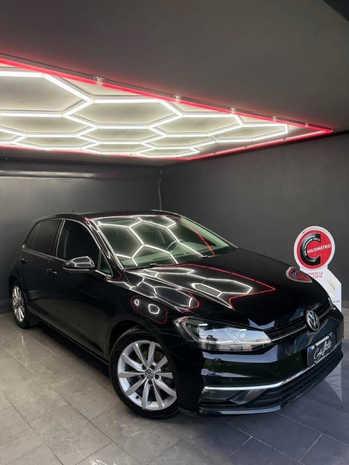 Volkswagen Golf 7.5 R 1.6 TDI 116cv DSG Executive BlueMotion Technology 2018