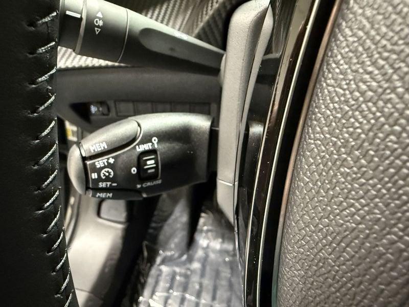 Peugeot 2008 2008 PureTech 100 S&S Allure