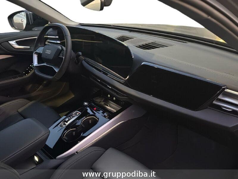 Audi A5 III 2024 Avant Avant 2.0 tdi mhev+ S line edition 204cv s-tron