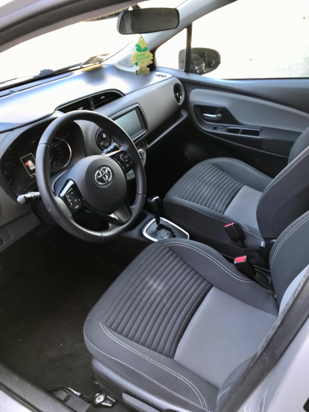 Toyota Yaris 1.5 Hybrid 5 porte Active