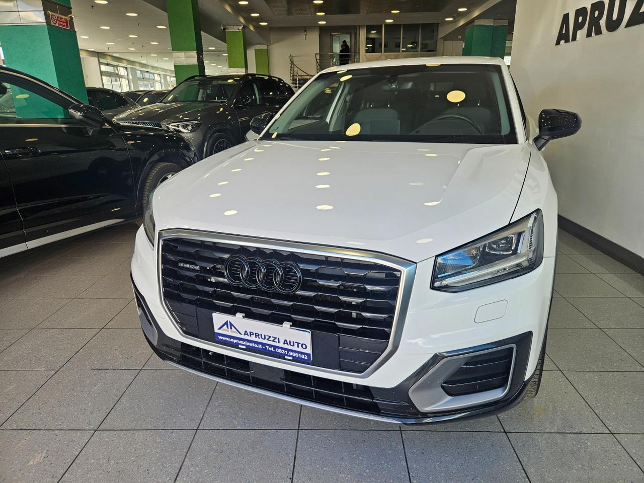 AUDI Q2 35 TDI quattro S tronic Business Adv.