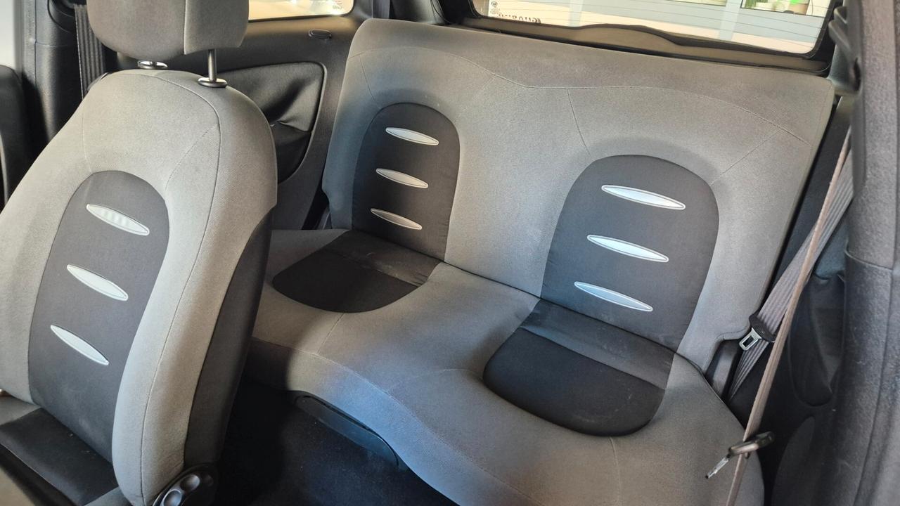 Lancia Ypsilon 1.2 Oro
