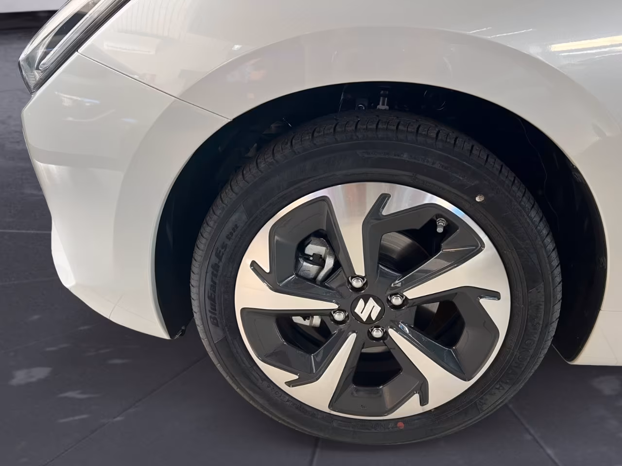 Suzuki Swift 1.2 Hybrid Waku