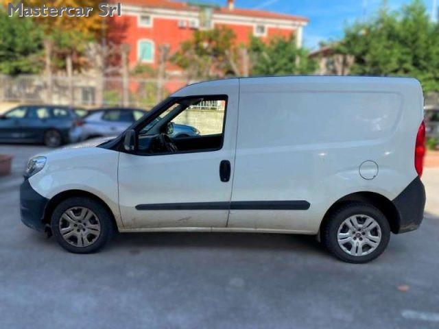 FIAT Doblo CARGOLounge 1.3 Multijet 16v SX 95cv E6- GD045TS