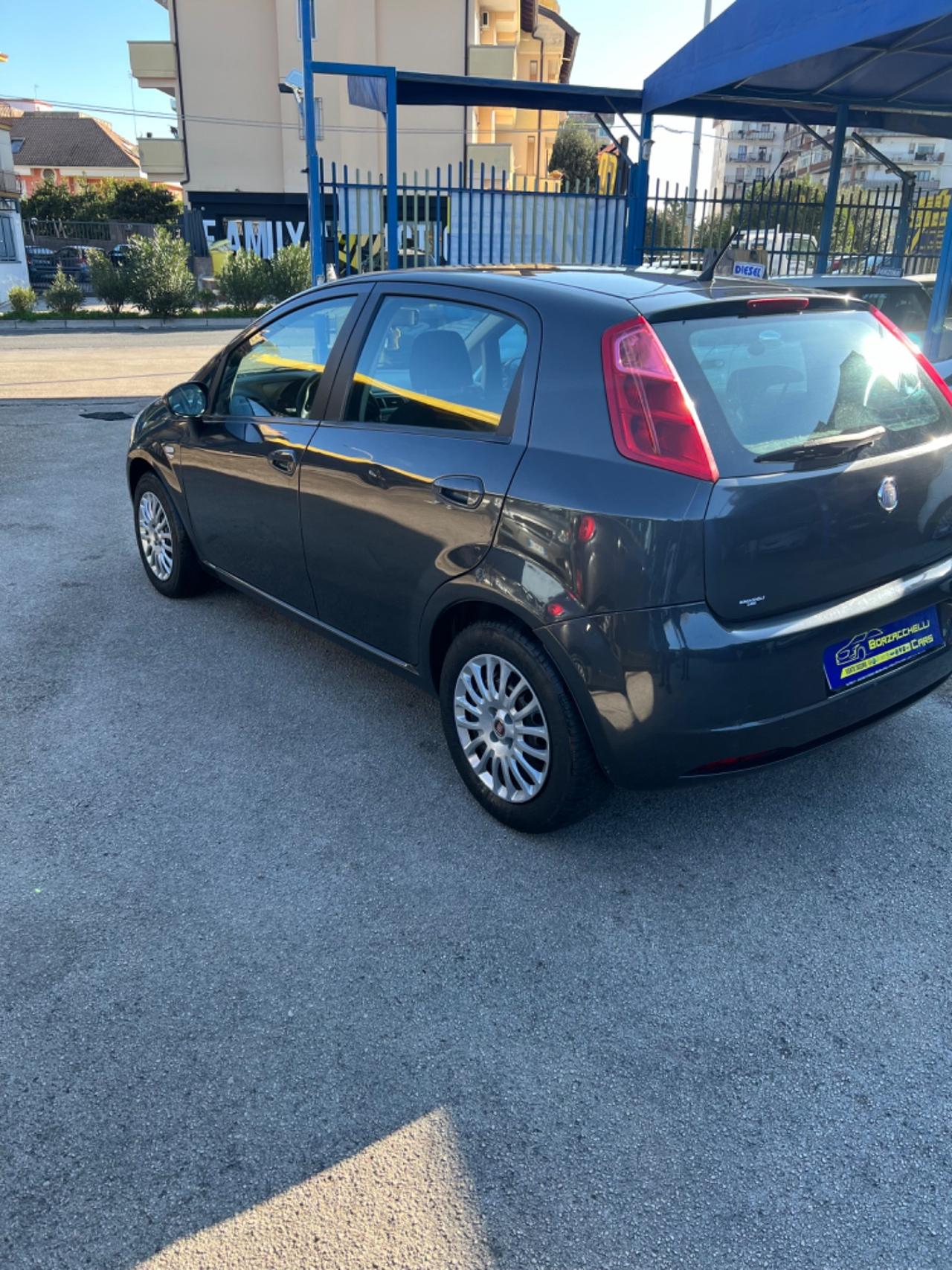 Fiat Grande Punto Grande Punto 1.3 MJT 75 CV 5 porte Dynamic