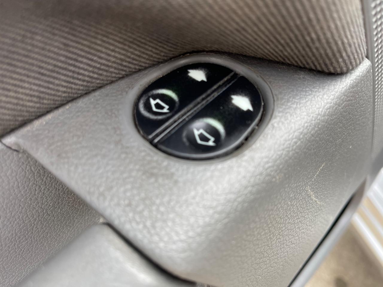 Ford Fiesta 1.2 benzina euro4 neopatentati