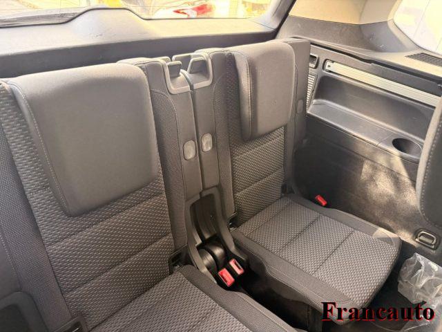 VOLKSWAGEN Touran 2.0 TDI 150 CV SCR DSG Executive BlueMotion Tech.
