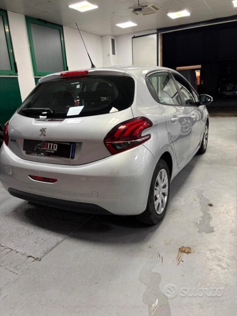 PEUGEOT 208 1° serie BlueHDi 75 5 porte Allure